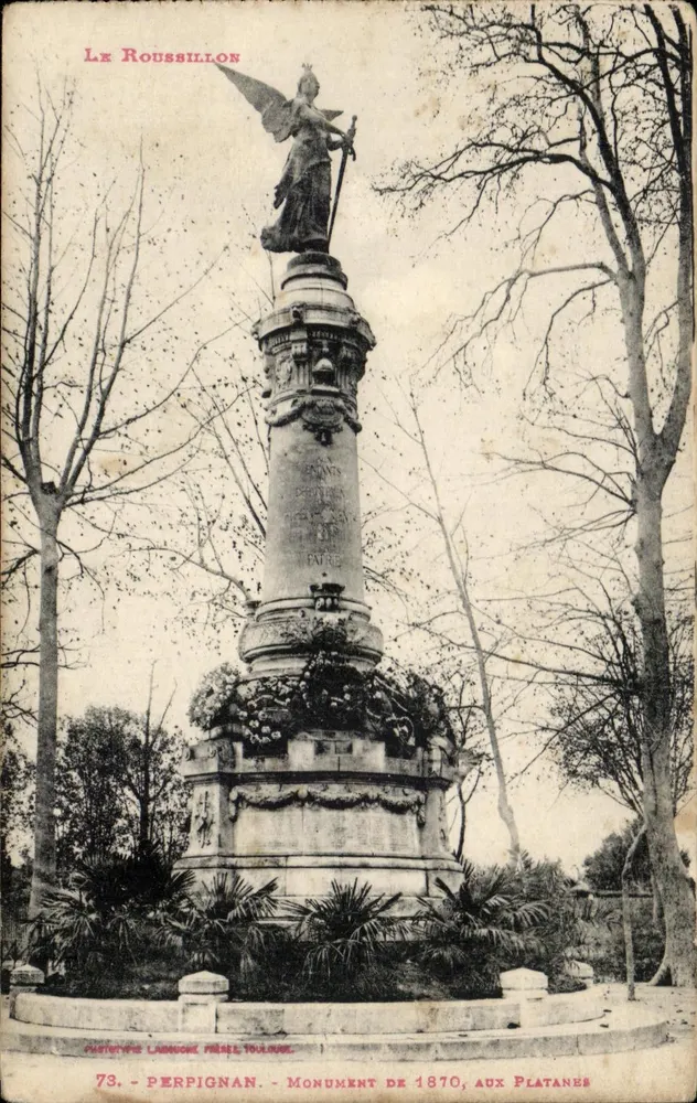 O Roussillon - Monument de 1870, aux Platanes - Perpignan - Frente