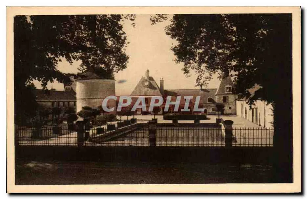Cheverny (Loir-et-Cher) — Les Communs — Cliché F. de Bertier - Awers
