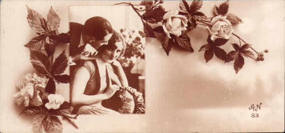 Liebendes Paar — Blumendekoration — A.N. 83 - Vorderseite