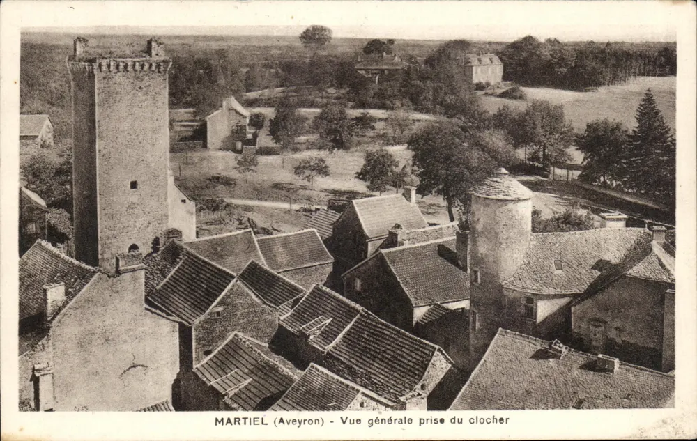 Martiel (Aveyron) — Allgemeiner Blick vom Turm aus - Vorderseite