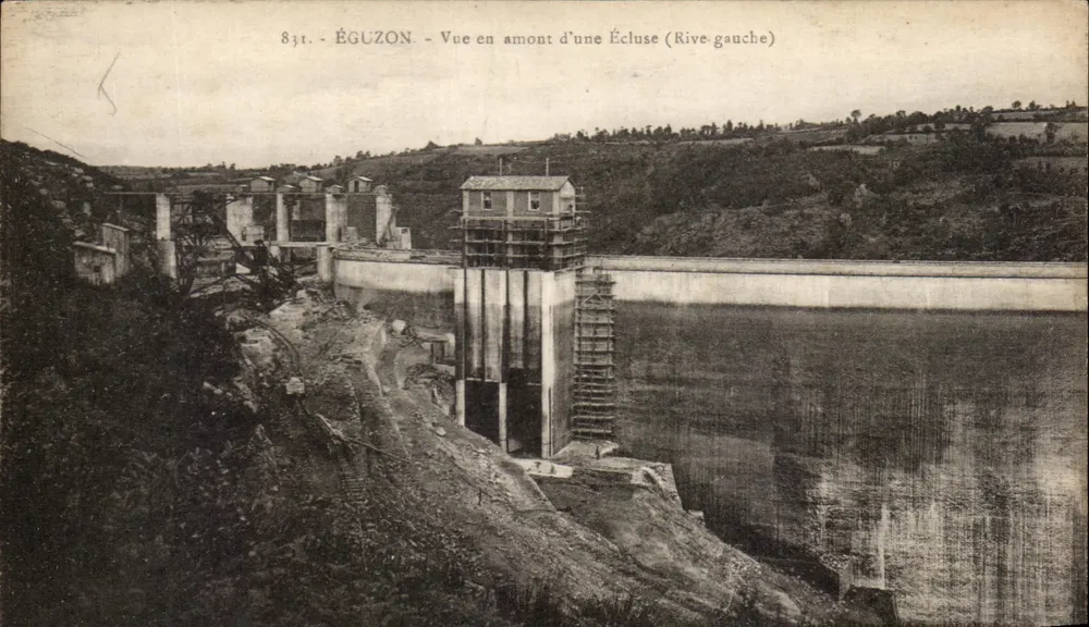 Éguzon - Vista acima de uma Cachoeira (Margem esquerda) — Editor: Compagnie Générale, 48, Rue de la République, Paris (3e) - Frente