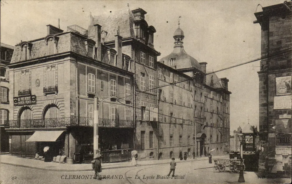 Clermont-Ferrand — A Escola Blaise-Pascal — editor N.D. Pha - Frente