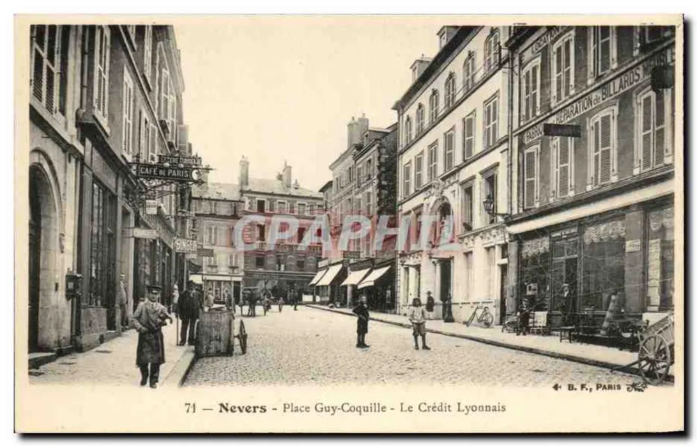 Nevers - Place Guy-Coquille — Ansicht der Straße mit Café und Billardreparaturgeschäft — Verlag B.F. Paris, n°71 - Vorderseite