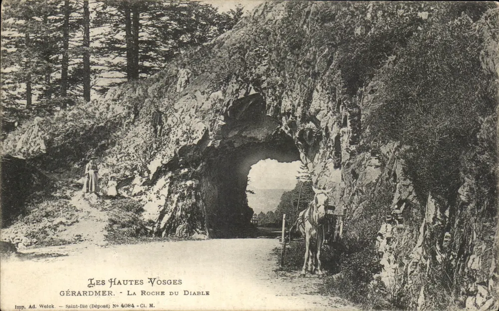 Die Hochvogesen — Gérardmer — La Roche du Diable — Imp. Ad. Welck — Saint-Dié — Nr. 4084 — Cl. M. - Vorderseite