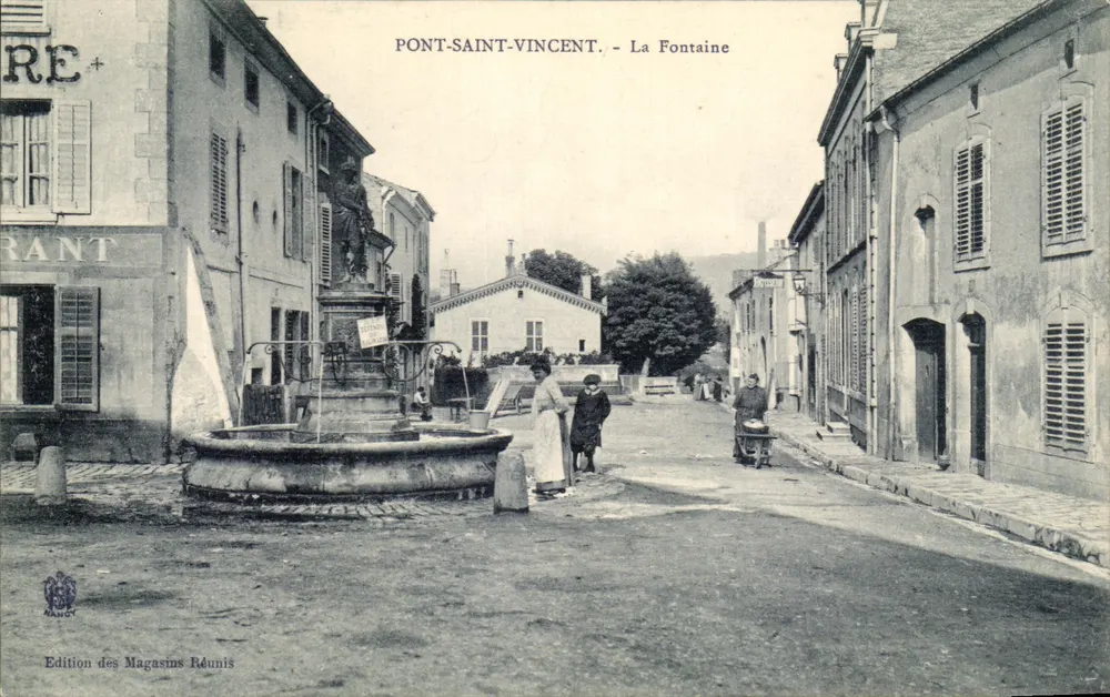 Pont-Saint-Vincent - A Fonte — Edição dos Magasins Réunis - Frente