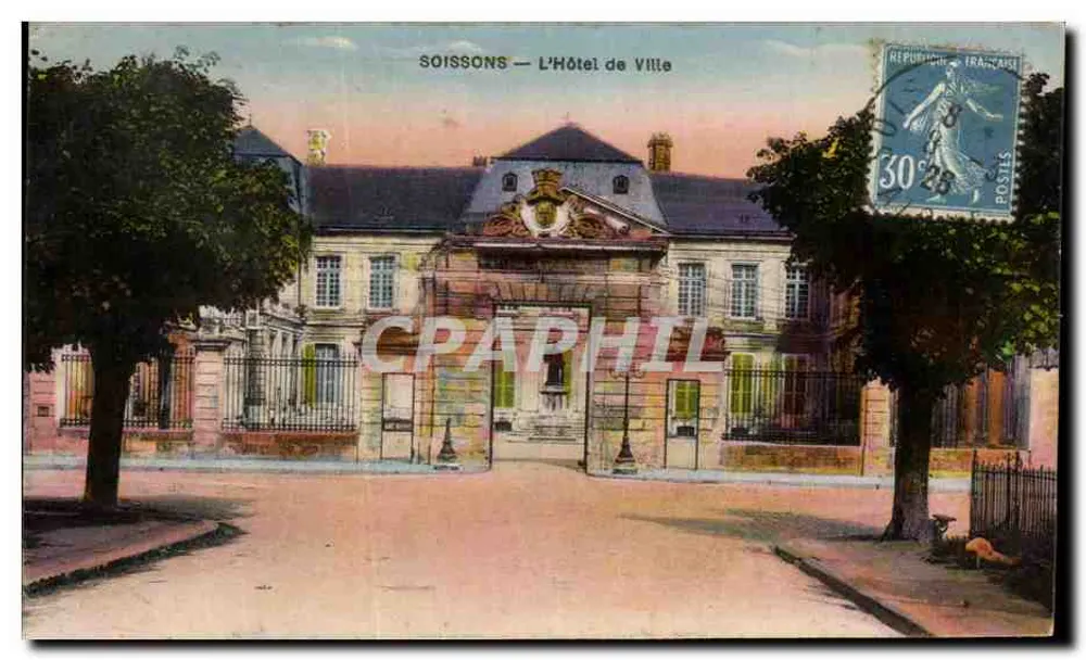 Soissons — O Hotel de Ville - Frente