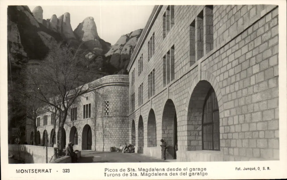 Picos de Sta. Magdalena vom Garage — Montserrat — Fot. Junqué, O. S. B. - Vorderseite
