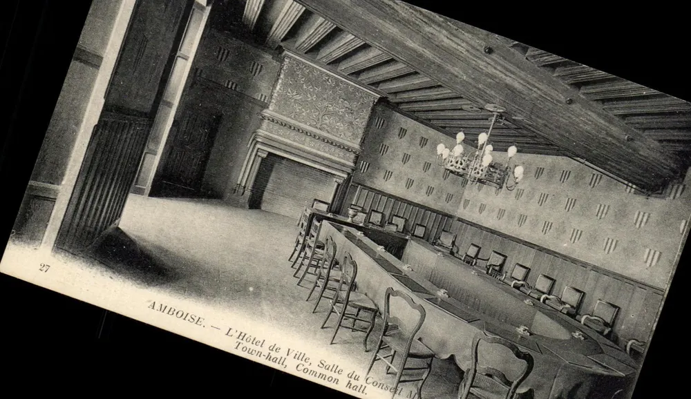 Amboise — Das Rathaus, Sitzungssaal - Vorderseite