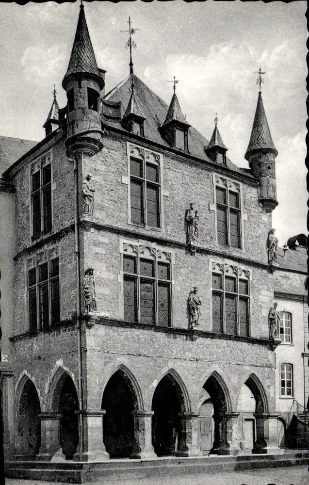 Rathaus von Echternach — Petite Suisse Luxembourgeoise — photothill - Vorderseite