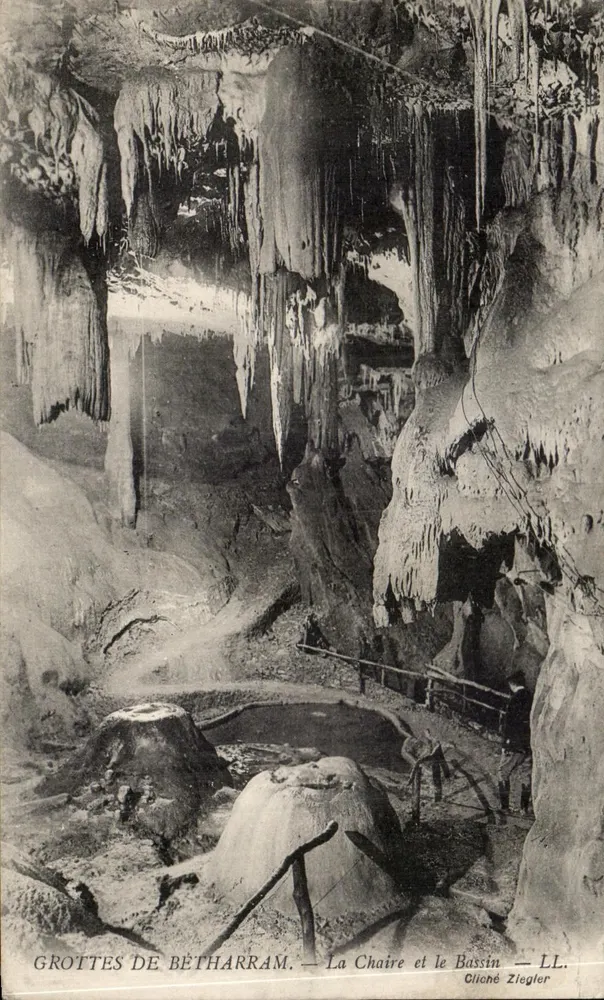 Grottes de Bétharram — Der Stuhl und der Becken — Cliché Ziegler — LL - Vorderseite