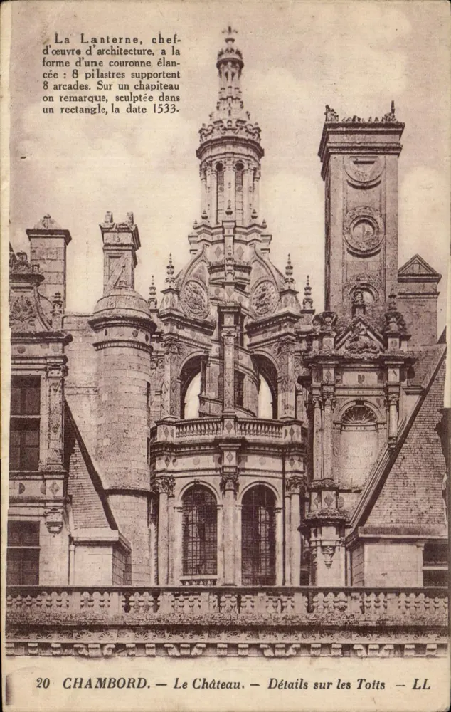 Chambord — Das Schloss. Details auf den Dächern — LL - Vorderseite