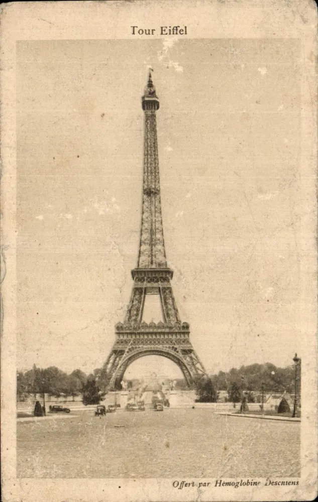 Torre Eiffel — vista panorâmica — Hemoglobine Desciens - Frente
