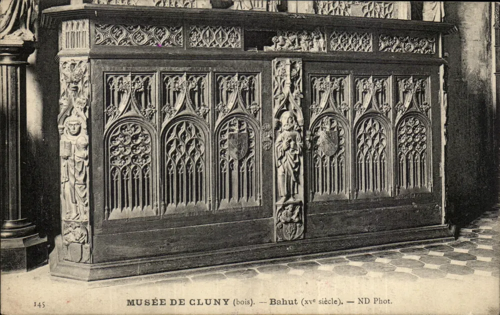 Museu de Cluny — Bahut (madeira) — ND Fot. - Frente