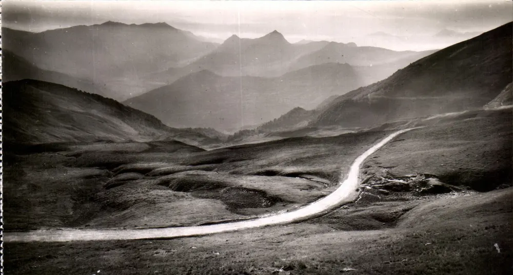 Route des Aubisque-Pass — Abstieg nach Argelès — Editions JOYÉ, Pau - Vorderseite