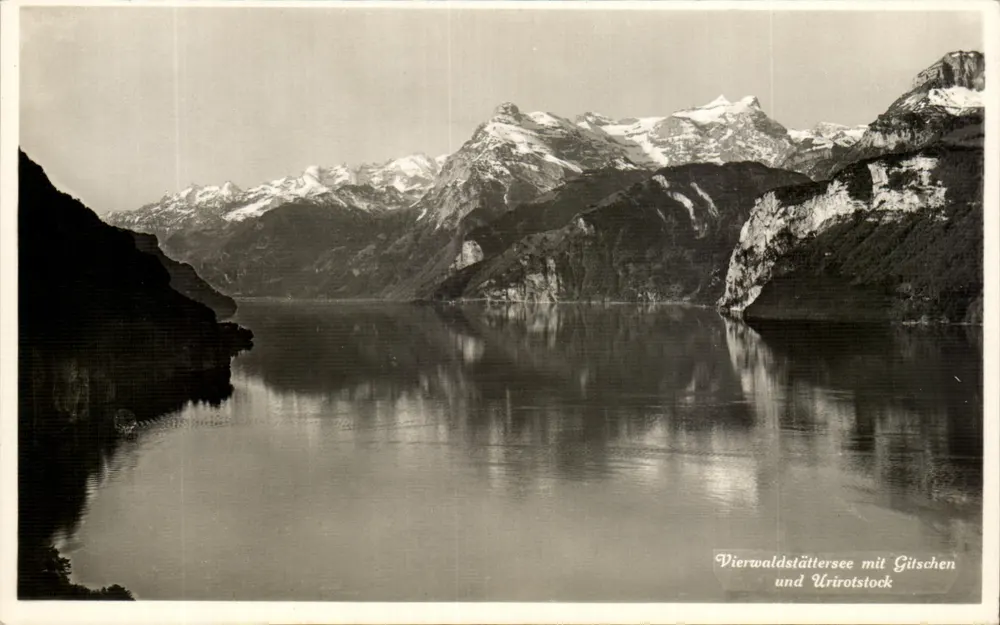 Lago de Vierwaldstättersee com as montanhas Gitschen e Urirotstock — Verlag H. Leuthold, Grd. Magazin Brunnen, n° 4147 - Frente