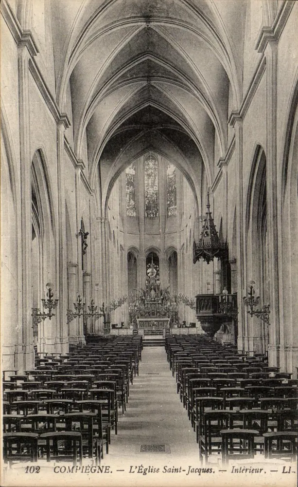 Compiègne — A Igreja de São Jacó. Interior — Li.. - Frente