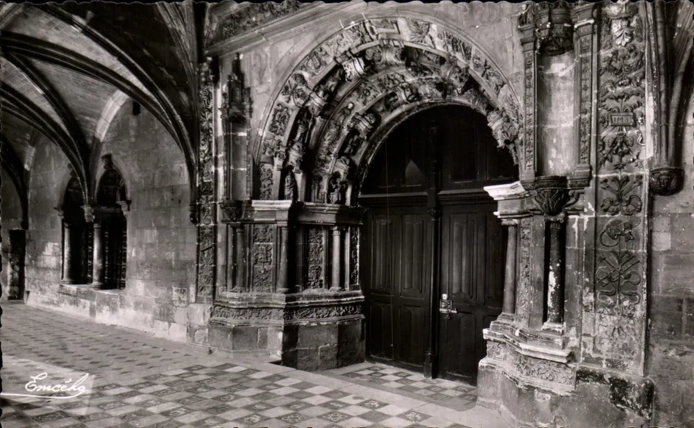 Fontevraud - Die Pforte des Kapitelsaals — M. Chrétien & Fils - Angers - Vorderseite