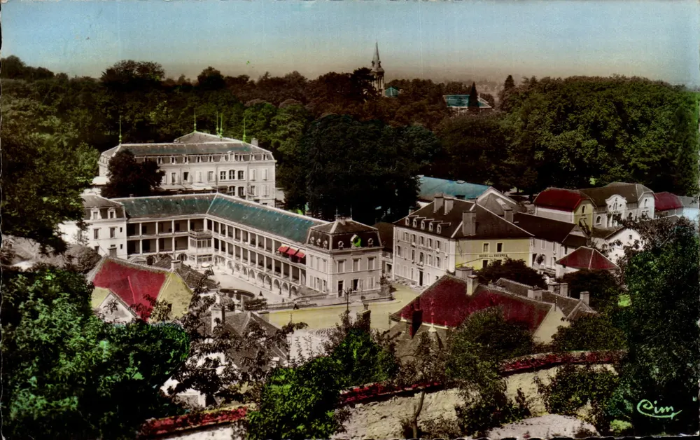 Bourbon-Lancy Thermal — Das Thermalbad in seiner grünen Umgebung — Cim - Vorderseite