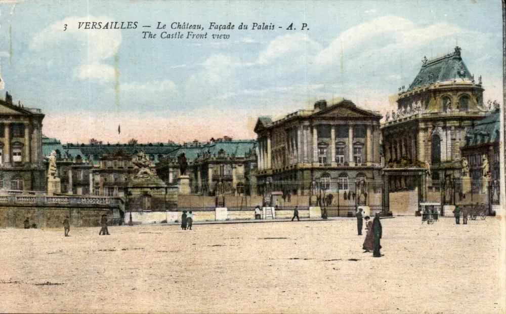 Versailles — O Castelo, Fachada do Palácio — A.P. - Frente