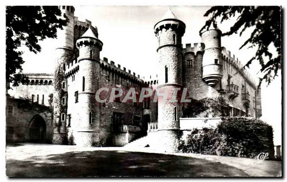 Schloss Montmelas — Umgebung von Villefranche-en-Beaujolais — Réal-Photo - Vorderseite