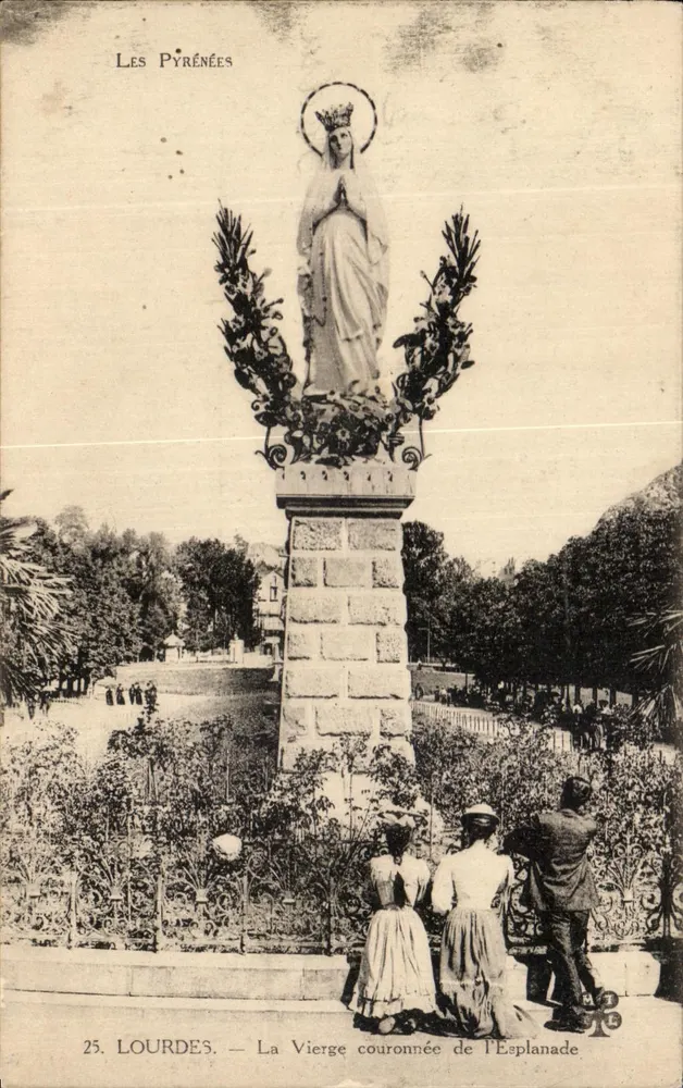 Lourdes — A Virgem Coroada da Esplanada — Editor não identificado, n° 25 - Frente