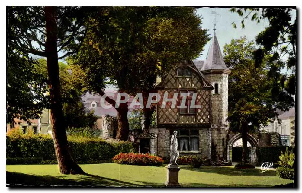 Castelo de Châtellerault — Cabana do Guarda do Jardim Público (habitação do século XVII) — REAL-PHOTO Paris - Frente