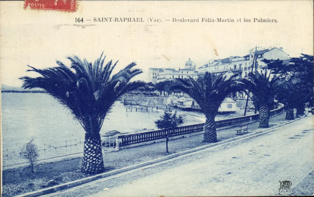 Saint-Raphaël (Var) — Boulevard Félix-Martin und die Palmen — J. Néoudien Frères, Paris. - Vorderseite