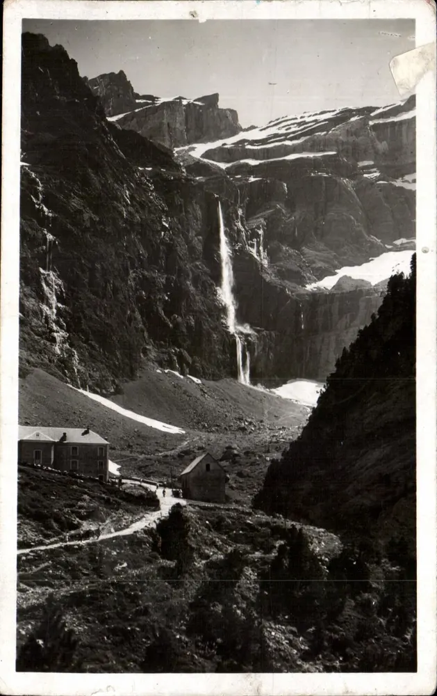 Gavarnie — La Grande Cascade et l'Hôtel du Cirque — Édition Photo Quinault - Recto