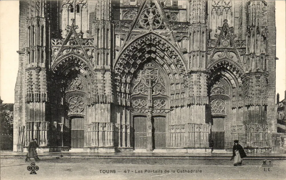 Tours — Os Portais da Catedral — M.T. I.L. n°47 - Frente
