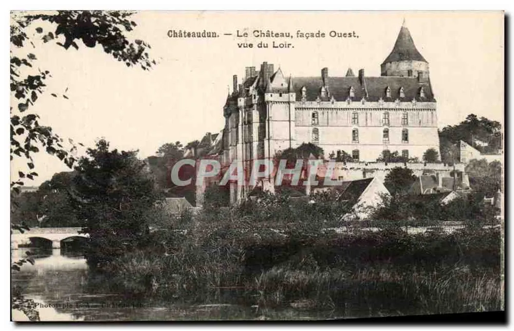 Châteaudun — Das Schloss, Westfassade, Ansicht des Loir — Phot. pie Léon Châteaubriant - Vorderseite