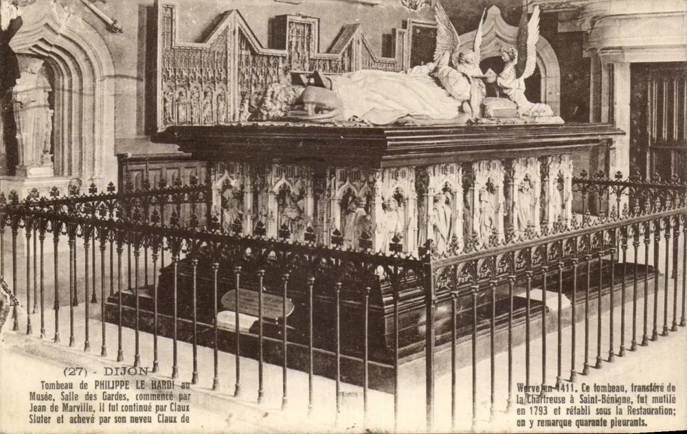 Túmulo de Felipe o Bravo — Dijon — Musée des Gardes - Frente