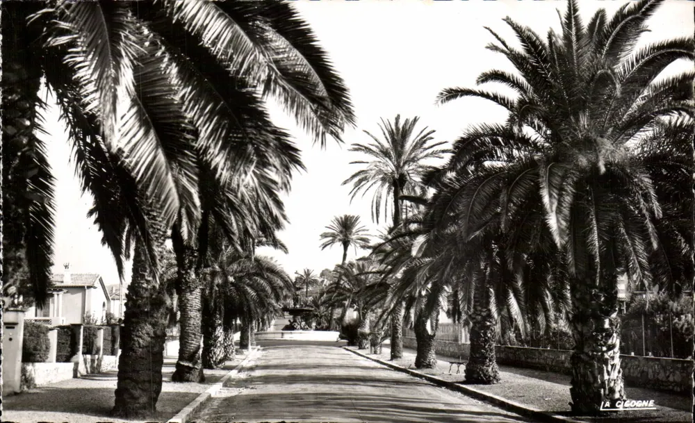 A Cegonha — Avenida Godillot — Ed. « A Cegonha » 7, rua de Milo, Mônaco (Pré) (Exclusividade André Leconte) - Frente