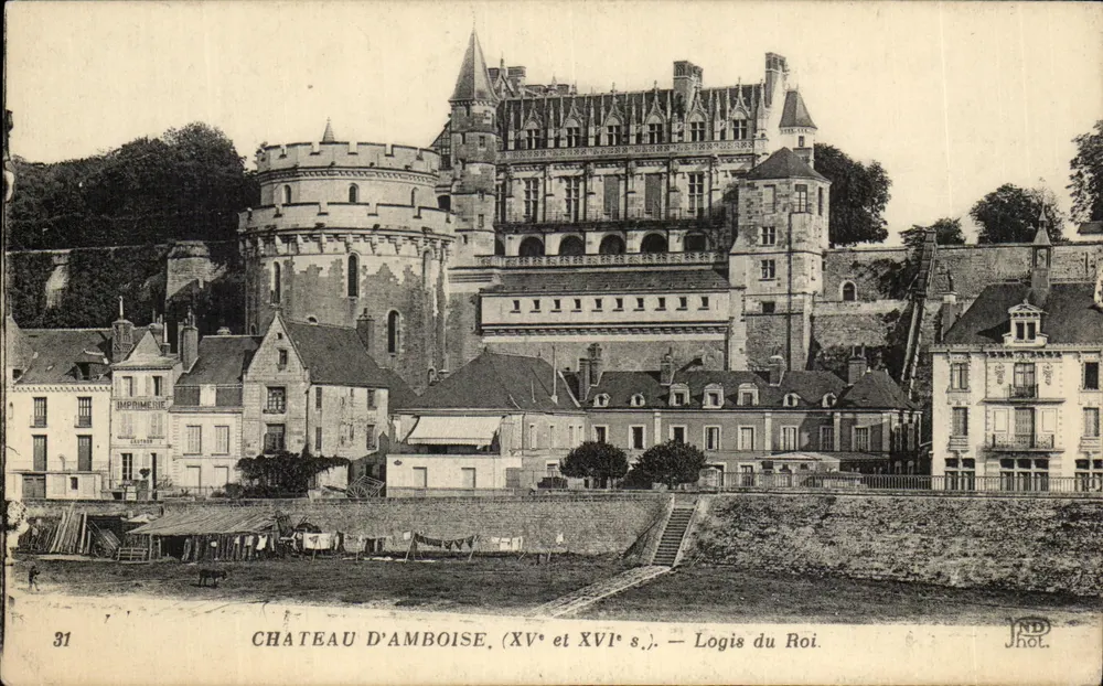 Castelo de Amboise (séculos XV e XVI) — Logis do Rei - Frente