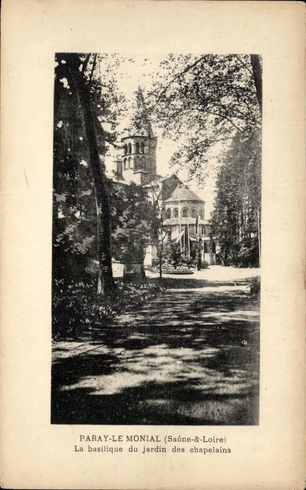 Paray-le-Monial (Saône-et-Loire) — Die Basilika des Kapellen-Gartens — Verlag unbekannt - Vorderseite