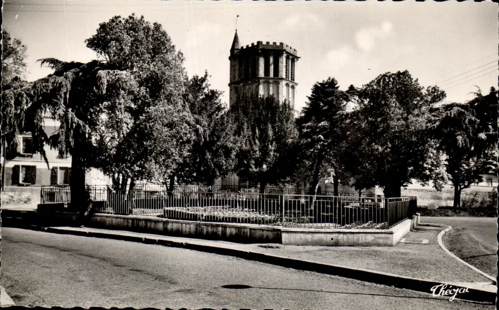 Castelsarrasin — Die Kathedrale St-Sauveur (13. Jahrhundert) und der Garten (« Le Cœur du Maire ») — Éditions Théojac - Vorderseite