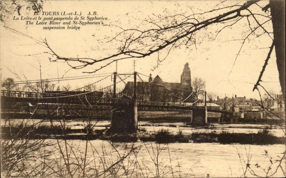 Tours (Indre-et-Loire) — Die Loire und die Hängebrücke von St-Symphorien — A.B. - Vorderseite