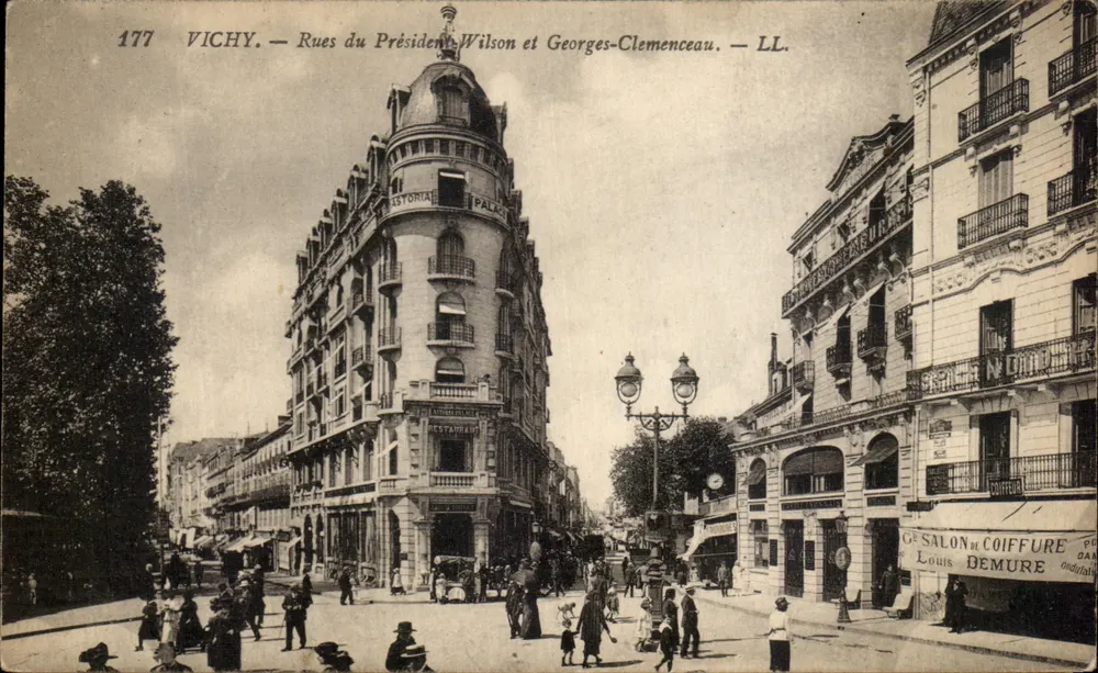 Vichy — Straßen des Präsidenten-Wilson und Georges-Clemenceau — LL. - Vorderseite