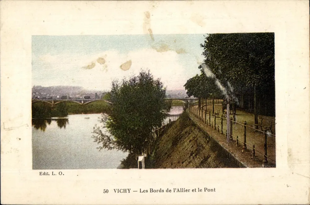 Vichy — Les Bords de l'Allier et le Pont — Edit. L. O. - Frente