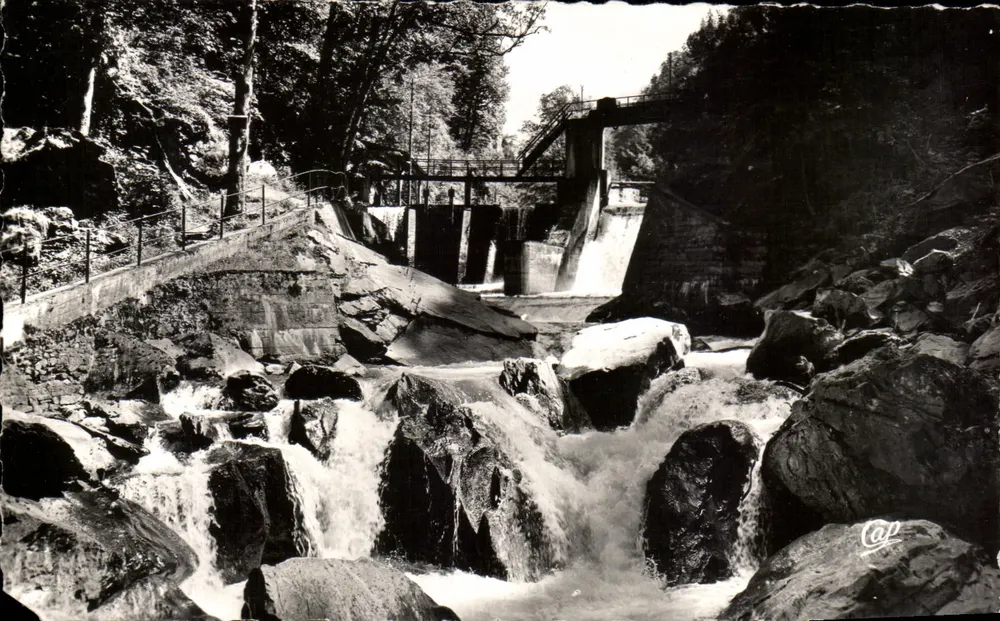 Die Cascades am Ende der Welt — Allevard-les-Bains — Cap - Vorderseite