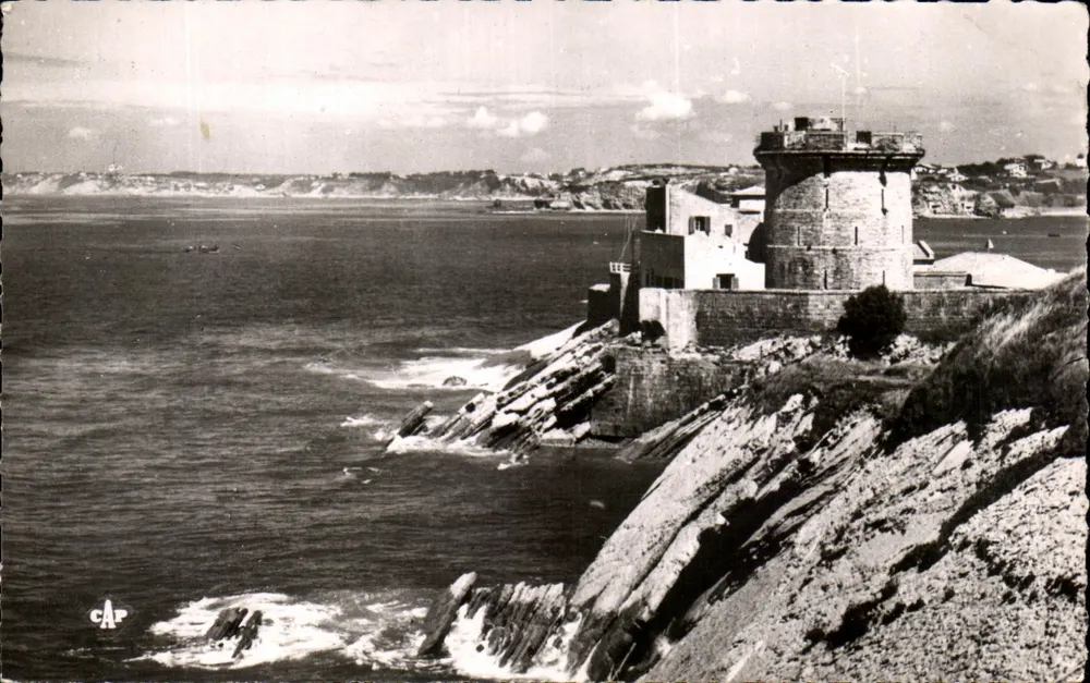 Klippen und Festung Socoa — ST-JEAN-DE-LUZ — C.A.P. (50) - Vorderseite