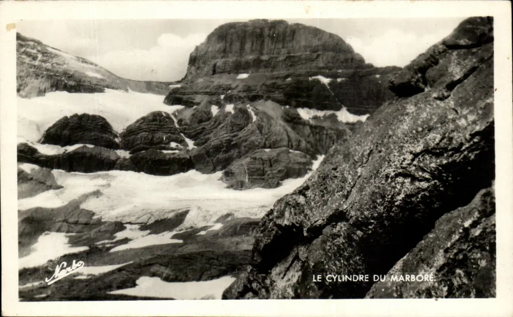 O Cilindro do Marboré — vista panorâmica nevada — editor Narbo, número de série não visível - Frente