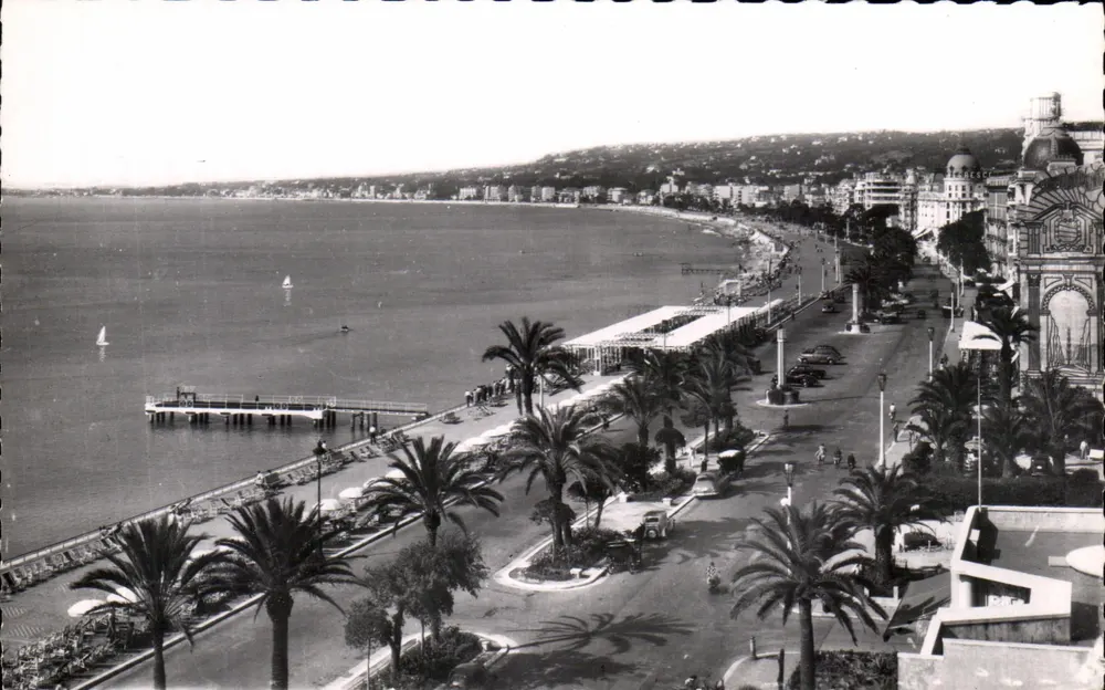 Niza (A-M.) — Vista general de la Promenade des Anglais — Ediciones Mald - Anverso
