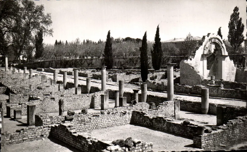 Vaison-la-Romaine — Das Haus der Silberbüsten — Éditions S.E.P.T. - Nice - Vorderseite