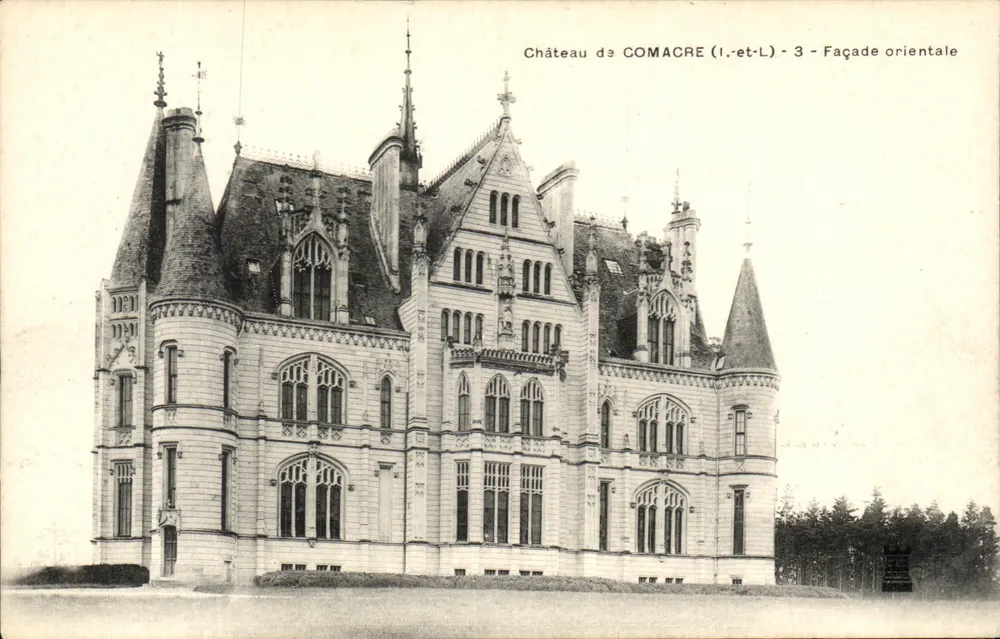 Castelo de Comacre (I.-e-L.) — Fachada oriental - Frente