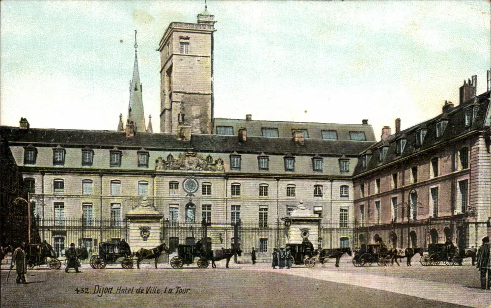 Dijon — Rathaus, Die Turm — Verleger C. M. B. Nr. 432 - Vorderseite