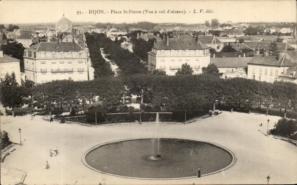 Dijon - Place St-Pierre (Vue à vol d'oiseau) - L. V. édit. - Frente