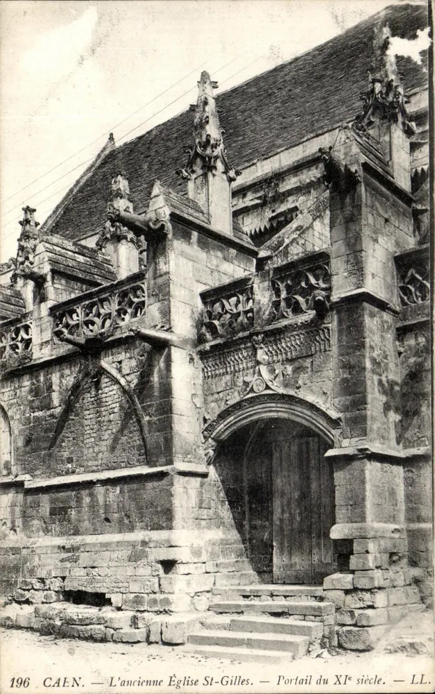 Caen — L'ancienne Église St-Gilles — Portail du XIe siècle — LL. n° 196 - Vorderseite