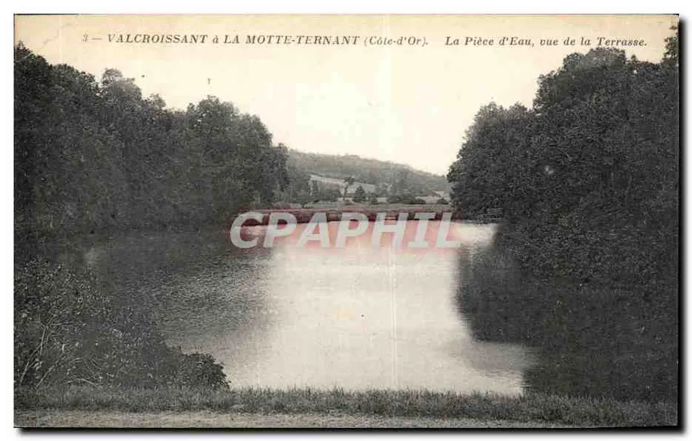Valcroissant in La Motte-Ternant (Côte-d'Or) — Das Becken, Blick von der Terrasse - Vorderseite