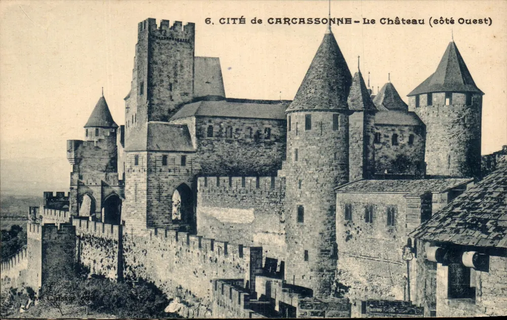 Cité de Carcassonne — O Castelo (lado Oeste) — Editor não identificado, n° de série 6 - Frente