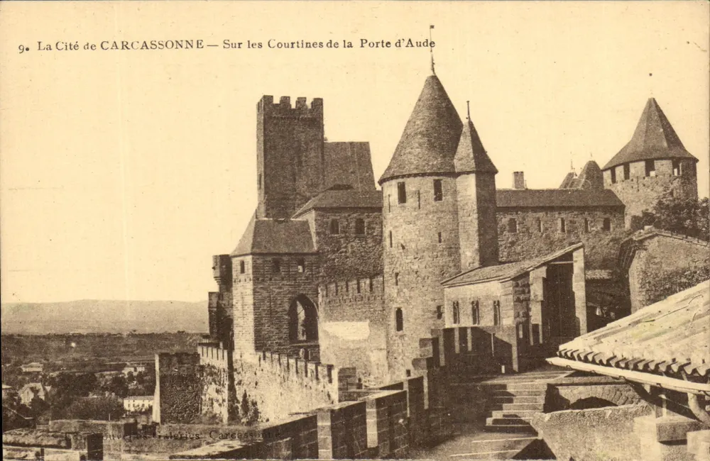 Carcassonne — Auf den Courtines der Aude-Tür — Verlag: Talierius Carcassonne, n°9 - Vorderseite